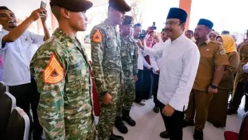 Gus Ipul Tinjau Taruna Bhakti Nusantara di Sekolah Rakyat Gresik