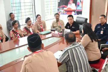 Bupati Humbahas Lepas 10 Penggalang Pramuka Humbahas Ikuti Jamnas XII di Cibubur