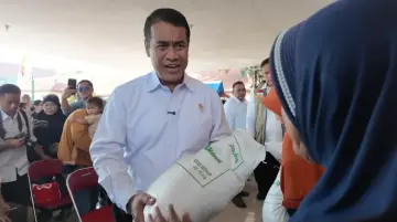 Stok Beras Melimpah 5,2 Juta Ton, Pemerintah Salurkan Bantuan Pangan untuk 33,24 Juta Penerima