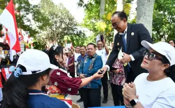 Semarak Kemerdekaan di Samosir, Mobil Hias OPD dan Instansi Lainnya Tampil Penuh Kreativitas