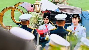 Di Balik Kirab Bendera Pusaka, Kisah Mereka yang Menjaga Merah Putih dengan Penuh Kebanggaan