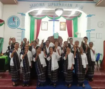 Seksi Perempuan GKPI Maligas Tongah Juara I Festival Koor Pesta Kebangunan