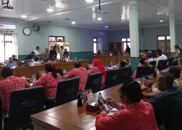 Warga Tomuan Terdampak Asap Pabrik Korek Api, DPRD Siantar Didorong Keluarkan Rekomendasi