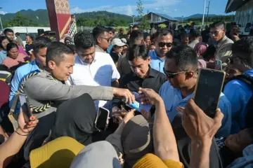 Kunjungi Huntara Tapsel, Wapres Gibran dan Gubernur Bobby Pastikan Huntap Segera Dibangun