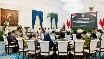 Presiden Prabowo Tegaskan Penertiban Regulasi dan Korporasi untuk Cegah Kebakaran Gambut