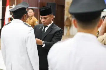 Sekda Junadi Lantik 116 PNS jadi Pejabat Administrasi dan Fungsional