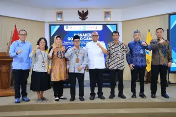 Wamenaker Minta Mahasiswa Bangun Kompetensi, Tak Sekadar Kejar IPK