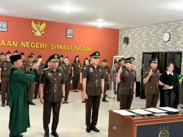 Kajari Munawal Hadi Lantik Said Reza Pahlevi Kasi Datun Kejari Simalungun