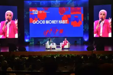 Prita Ghozie Beri Tips Atur Keuangan untuk Anak Muda di Indonesia Youth Summit 2026